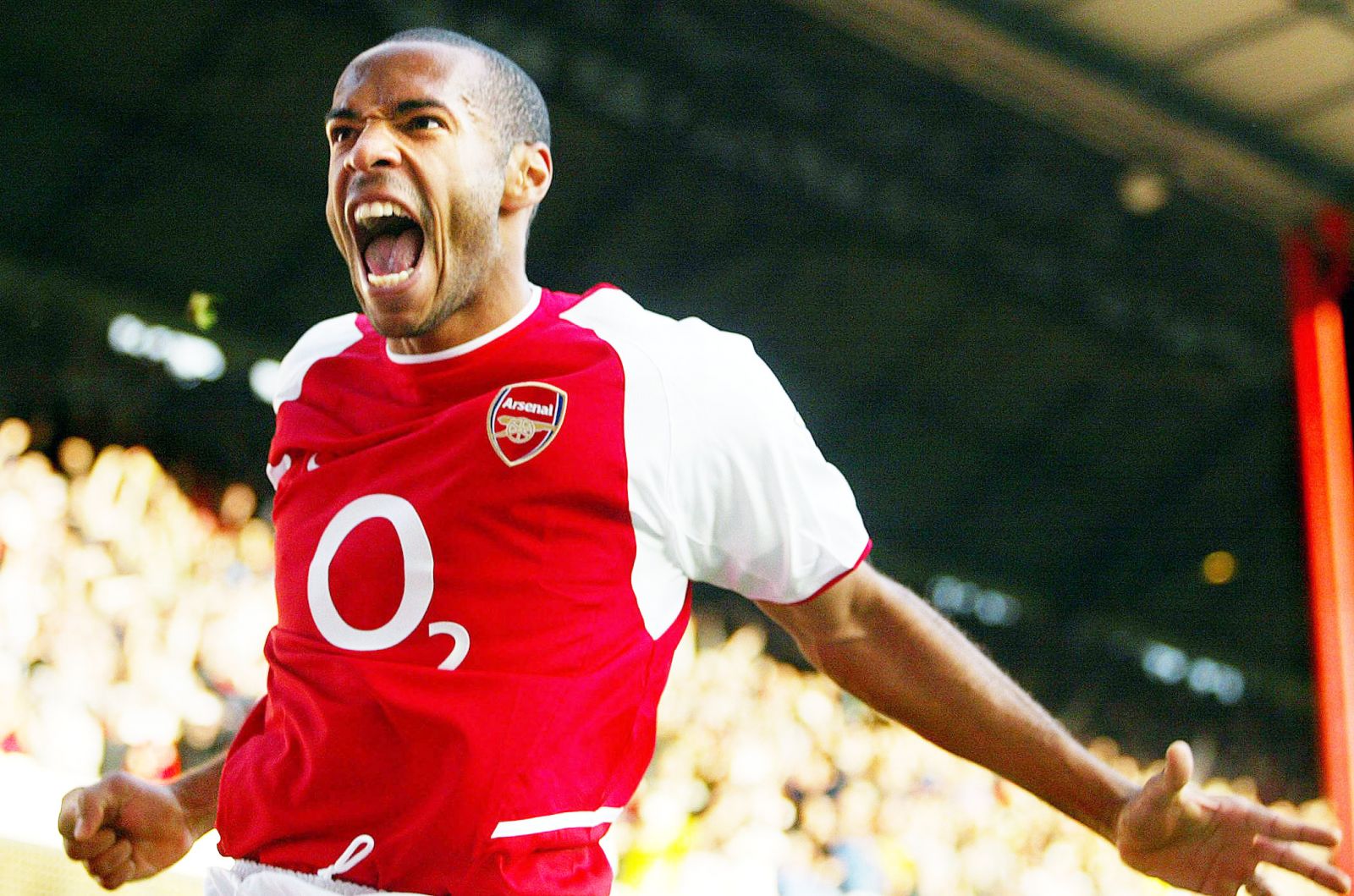 2005年足总杯决赛的一年后,阿森纳进入了欧冠决赛,同时他们将在之后的