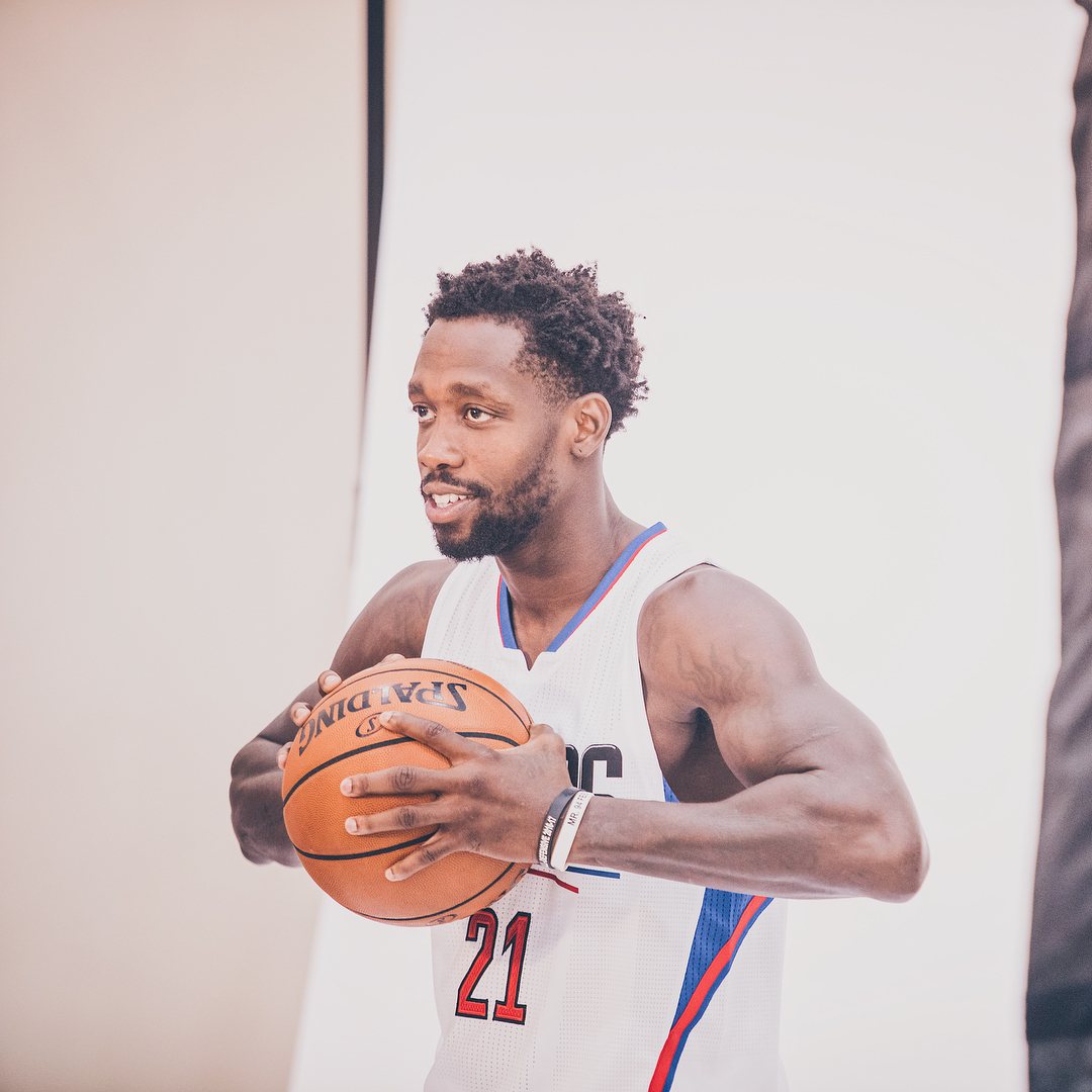 NBA火箭队交易最新消息 快船官方发布贝弗利