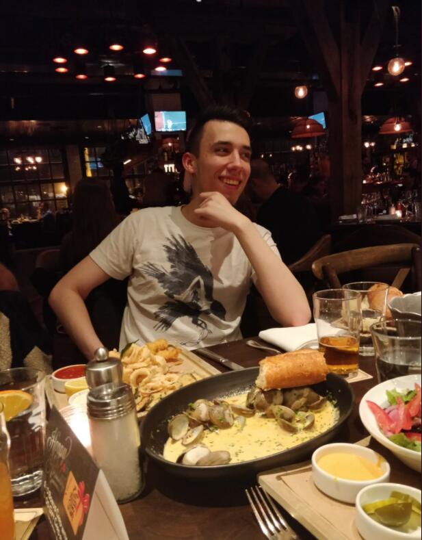 我的宝贝PowerOfEvil共进晚餐_虎扑英雄联盟新