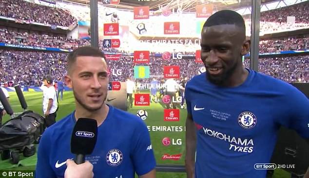 吕迪格:阿扎尔留下!阿扎尔:需要看吕迪格的表现