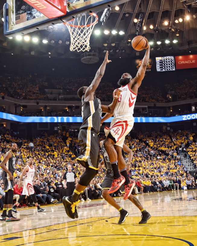 火箭官方发布图集回顾哈登昨日隔扣格林瞬间_虎扑篮球