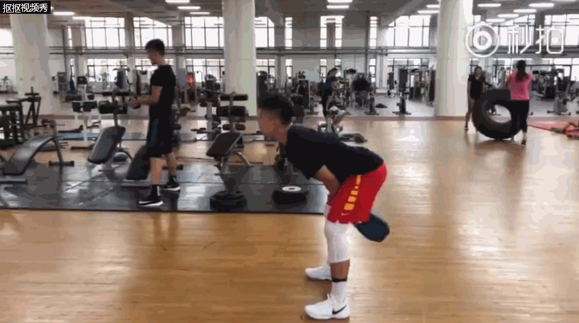 GIF 4.04M