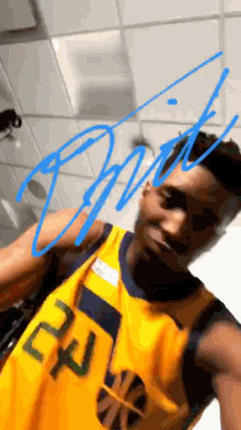 可靜可動!Donovan Mitchell黑白風定妝照酷勁十足-黑特籃球-NBA新聞影音圖片分享社區