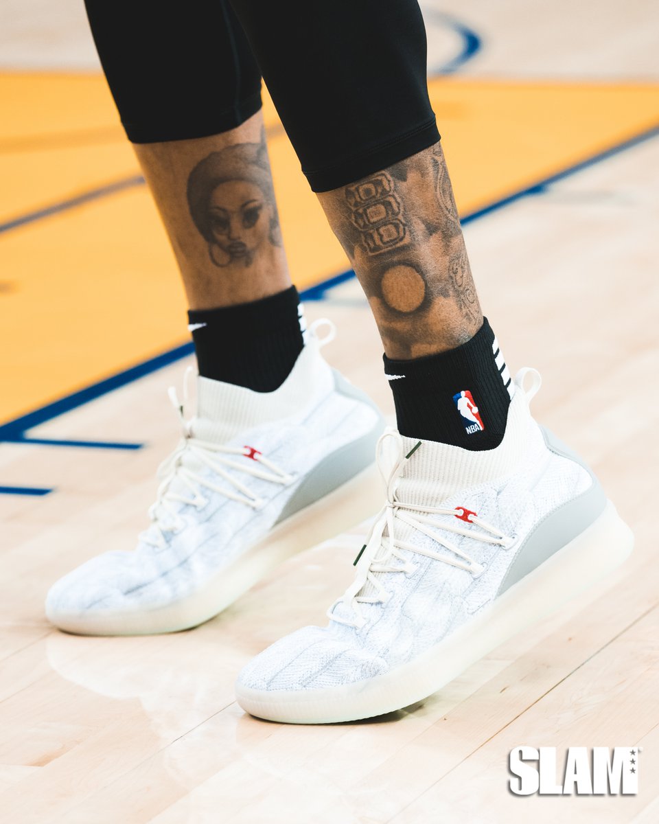 德马库斯-考辛斯:puma clyde court"peace on earth" (编辑:大卫)