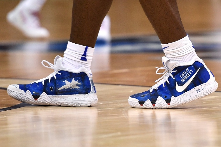 蔡恩-威廉森:nike kyrie