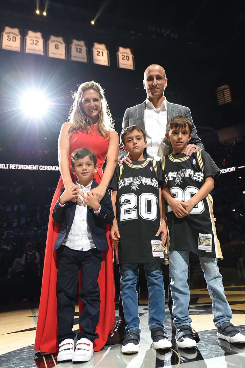 nba官方发布马努球衣退役仪式图集:感谢马努