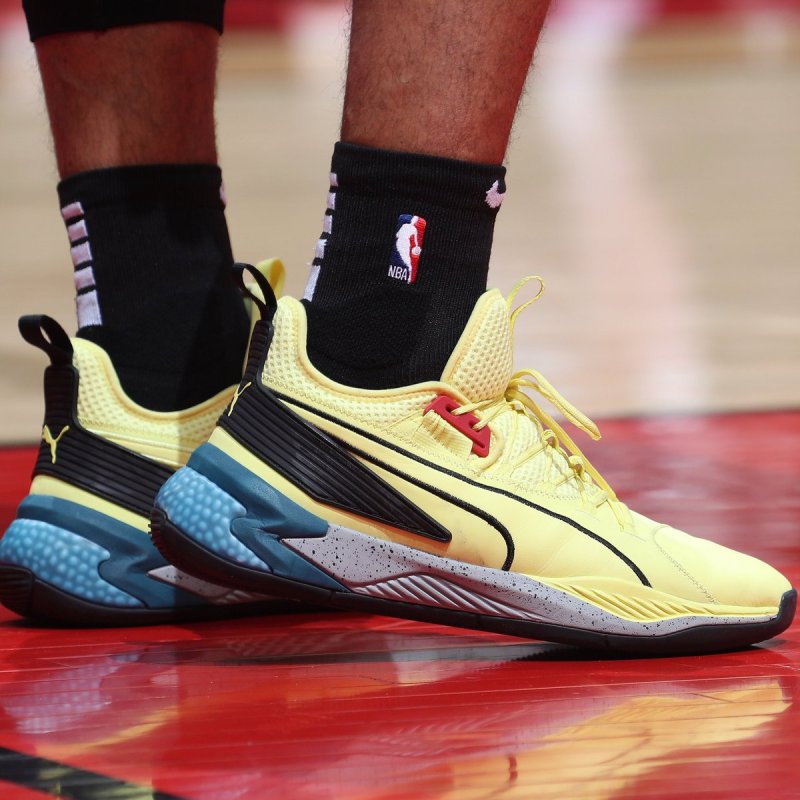 [流言板]今日季后赛上脚球鞋一览:利拉德上脚dame 5