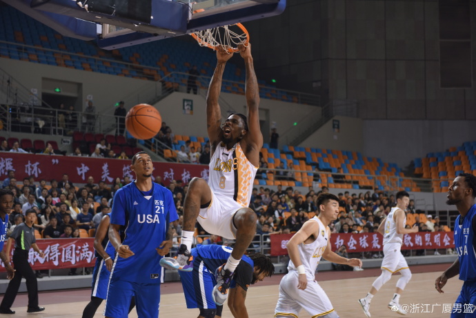 李京龍15分，廣廈男籃熱身賽戰(zhàn)勝美國(guó)西部野狼隊(duì)