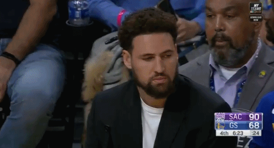 無比失望！Klay Thompson場邊觀戰搖頭不已-黑特籃球-NBA新聞影音圖片分享社區