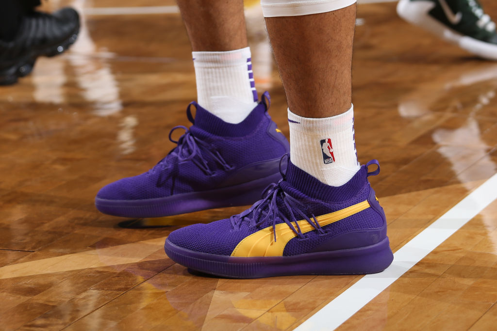 今球鞋:哈勒尔上脚adapt bb mag,字母哥上脚freak1