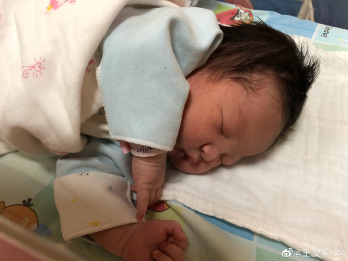 喜得千金!王汝恒晒照:一切都是最好的安排