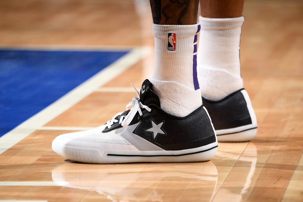 凯利-乌布雷:converse all star pro bb low