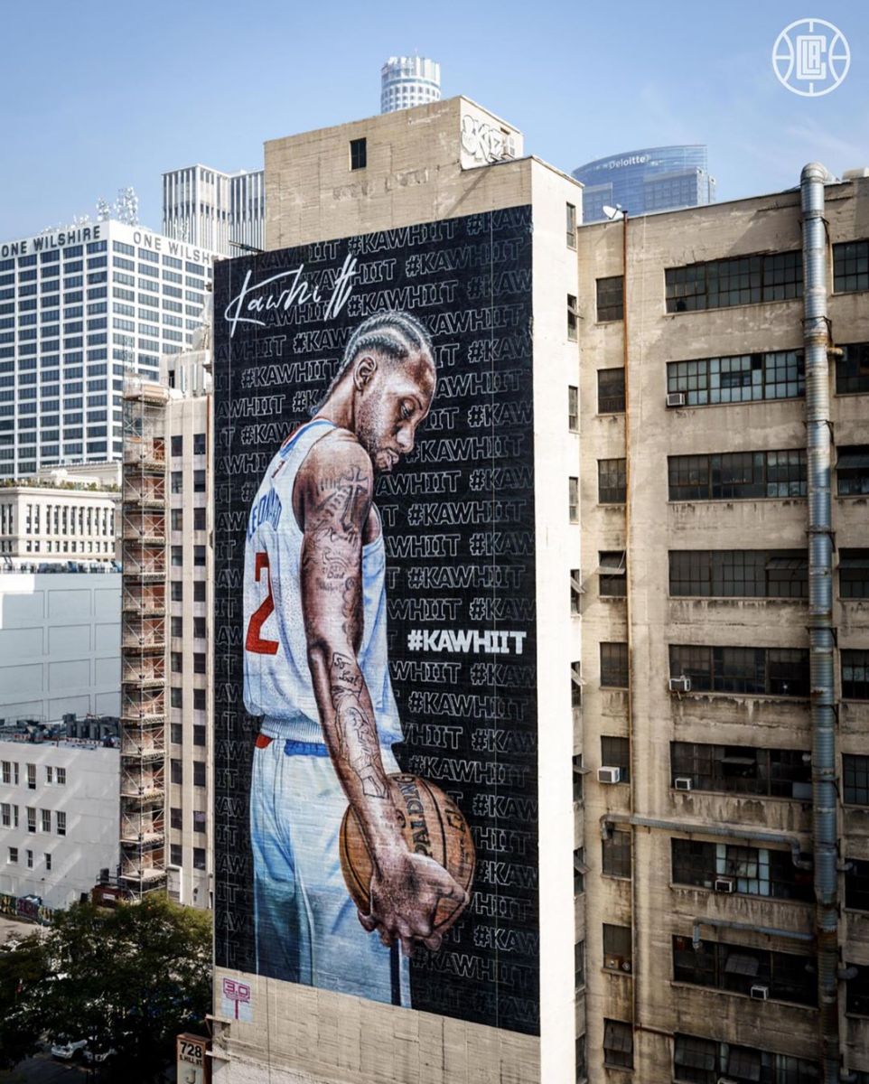 洛杉矶街头建筑张贴巨幅伦纳德画像 快船官方晒照 Nba新闻 波经 华体网