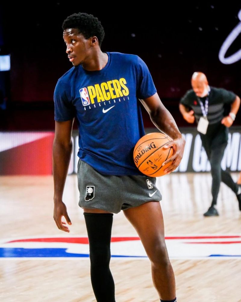 [流言板]有黑豹内味了!奥拉迪波晒赛前照和赛场照