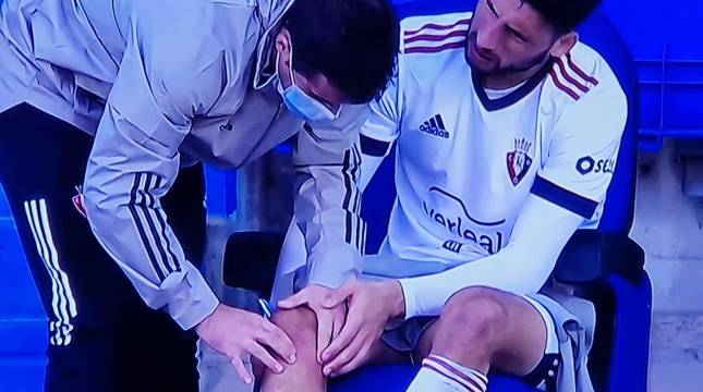 奥萨苏纳官方：前锋卡莱里右膝内侧韧带撕裂，将伤缺5周