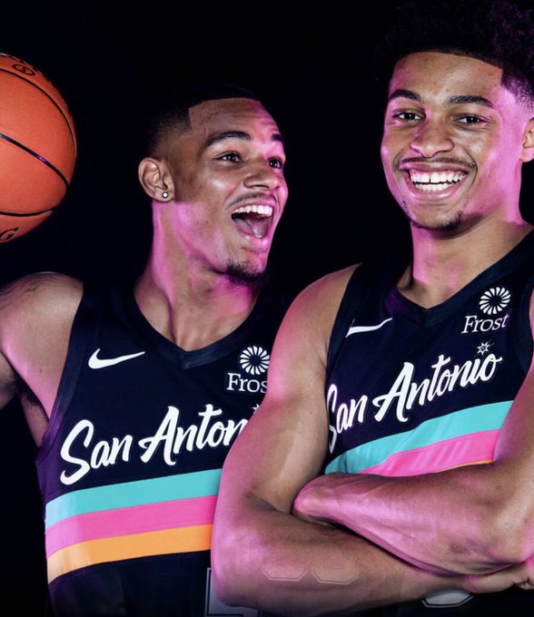 in平台官网 in手机客户端下载