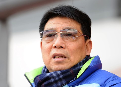 徐根宝:东亚明年冲前六后年力争夺冠