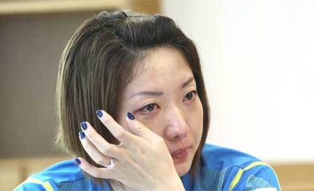 新加坡乒乓球名将李佳薇含泪宣布退役 | 否认进军影视业