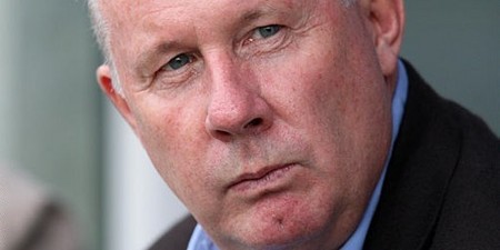 阿森纳官网宣布,已经为俱乐部奉献了25个年头的青训主管利亚姆-布拉迪