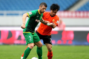 武汉台播国安铲球集锦回击京媒嘲讽