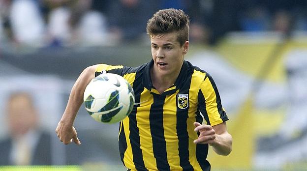 传:曼联有意与切尔西争夺荷兰新星范金克尔