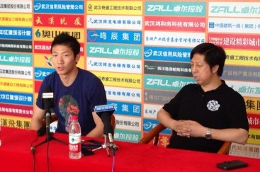 官方:武汉卓尔签约留洋球员汪洋