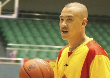 [流言板]缺席美国拉练因术后恢复,孙杰辟谣退役传言