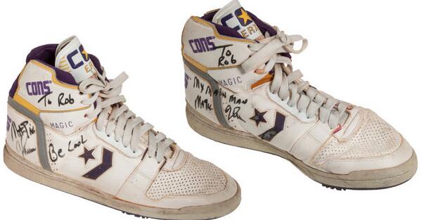 湖人球童拍卖88年总决赛G7魔术师用鞋_虎扑N