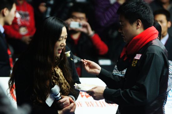 丁俊晖收特殊礼物,波茨下战书塞尔比热捧_虎扑