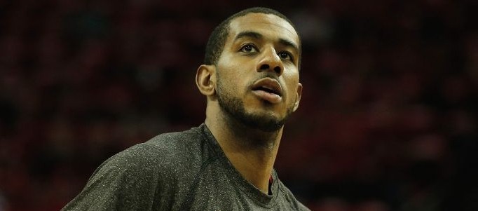 阿尔德里奇前两场季后赛数据比肩乔丹_虎扑N