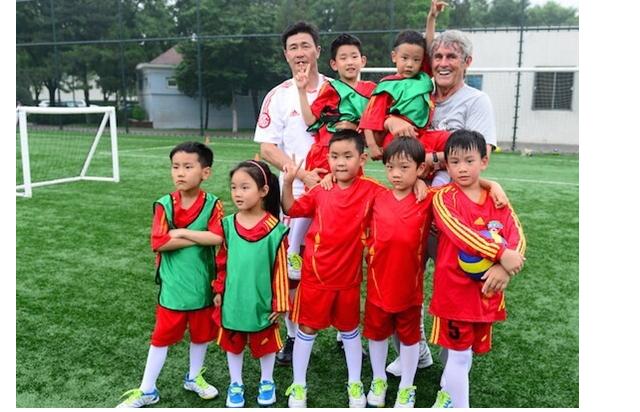 米卢郝海东谈中国足球梦:一定会再战世界杯_虎