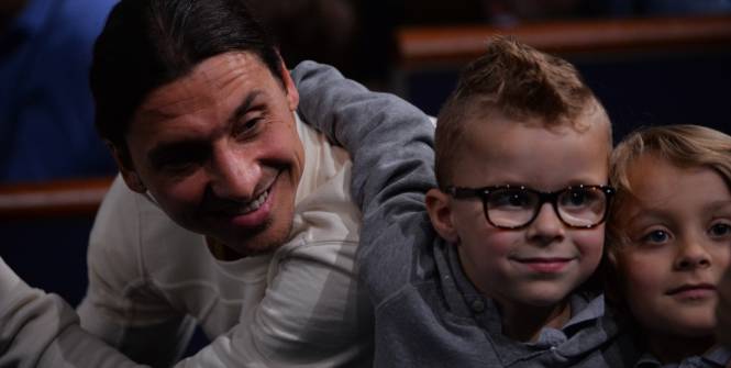 伊布谈退役:其实有点期待,想多陪陪家人_虎扑