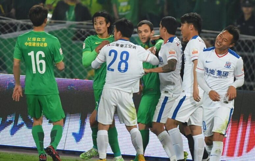 吉约:国安胜之不武,判点球纯属想象力丰富_虎