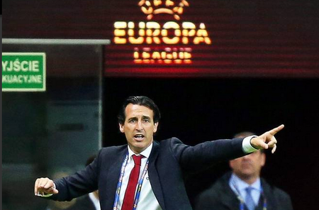 在赢得欧联杯冠军后,塞维利亚主帅埃梅里称自己在塞维利亚很幸福.