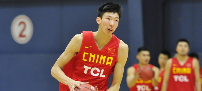 训练师晒周琦美国选秀特训视频