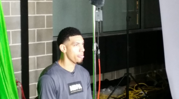 丹尼-格林:愿望清单就是环游世界_虎扑NBA新