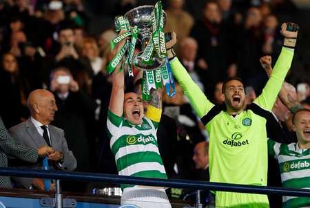 [流言板]队史第100冠!凯尔特人力夺苏格兰联赛杯