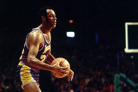 [流言板][百科]59年前的今天,湖人选中埃尔金-贝勒