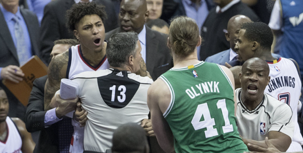 小托马斯:奥利尼克并不是如外界指责的那样_虎扑NBA ...