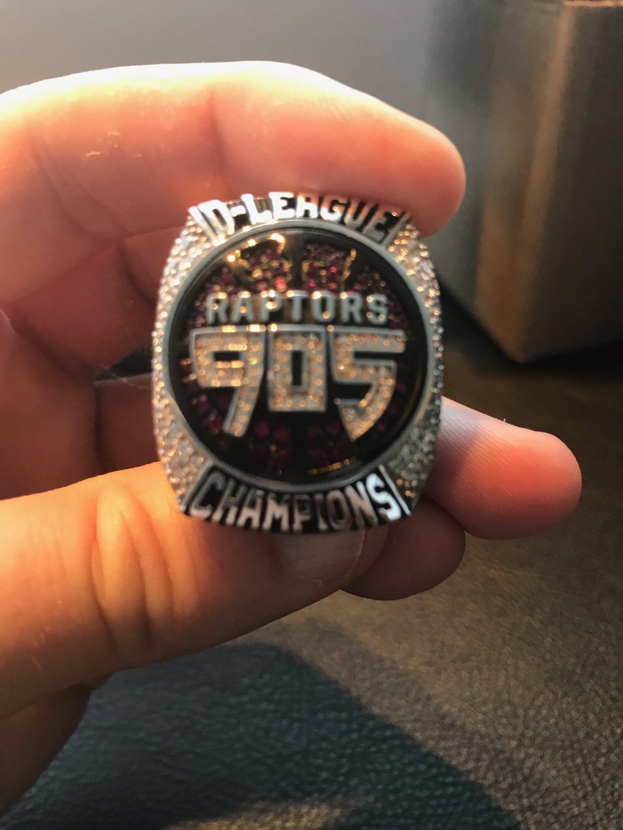 猛龙905助教晒发展联盟总冠军戒指_虎扑NBA