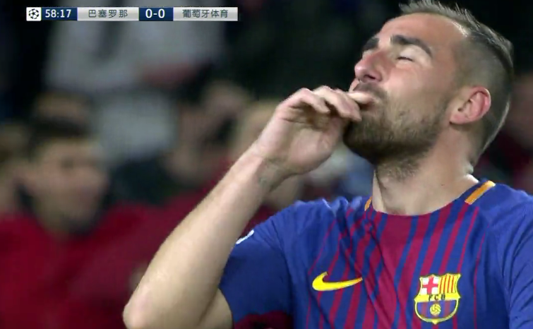 GIF：小苏亚雷斯开出角球，阿尔卡塞尔头球破门
