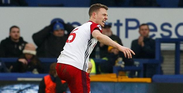 邮报：曼城高层举行会议讨论未来引援事宜