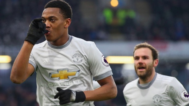 邮报作家：<a href=https://www.310bf.com/tags-%E6%9B%BC%E8%81%94-0.html target=_blank class=infotextkey>曼联</a>踢得像富裕斯托克城因穆帅对球员没信心