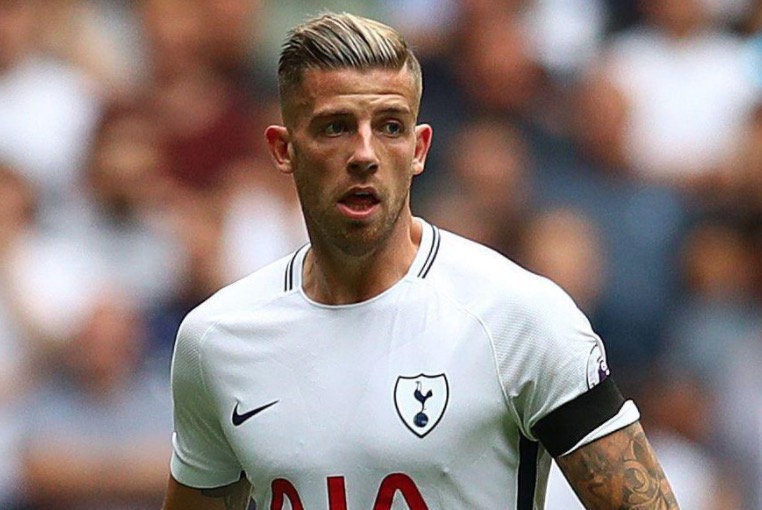 曼晚:曼联对热刺中卫阿尔德韦雷尔德感兴趣