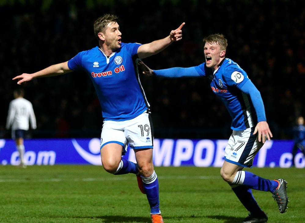 GIF：热刺后防再漏人，罗奇代尔破门绝平