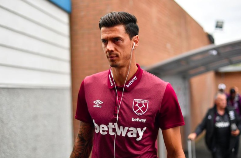 镜报：西汉姆联中卫丰特即将加盟大连一方