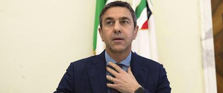 科斯塔库塔：国家队主帅将从孔、曼、迪三人产生