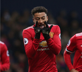 战蓝军收获关键进球，林加德女友赠其纪念项链