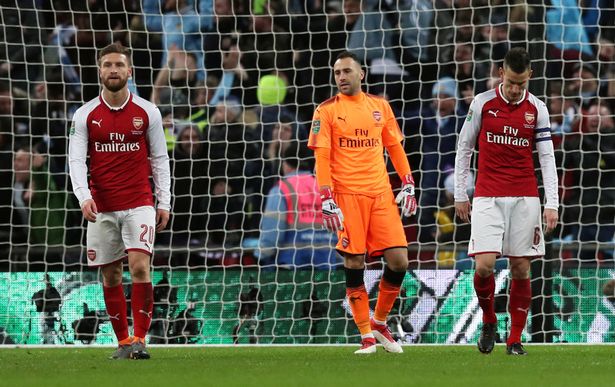 穆斯塔菲：现在英格兰的裁判不愿和球员沟通