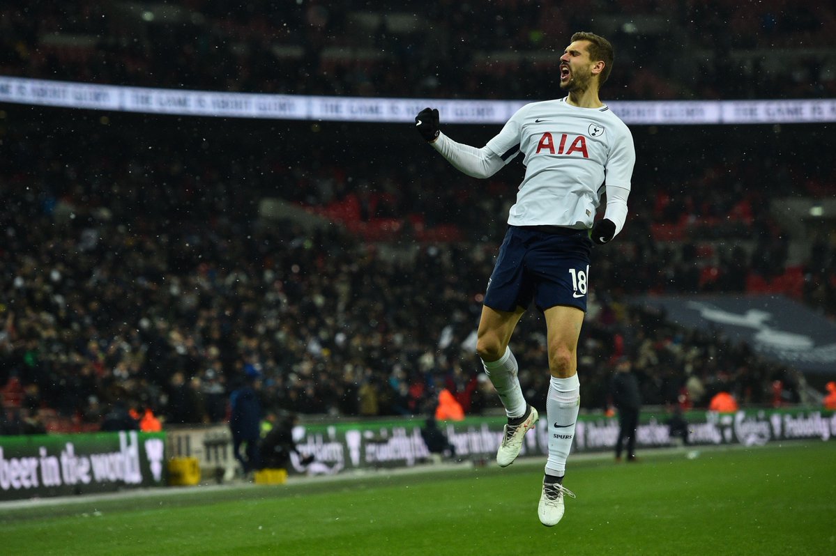 GIF：略伦特建功，热刺再度领先